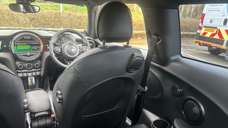 MINI Hatchback 135kW Cooper S Level 3 33kWh 3dr Auto Electric Hatchback